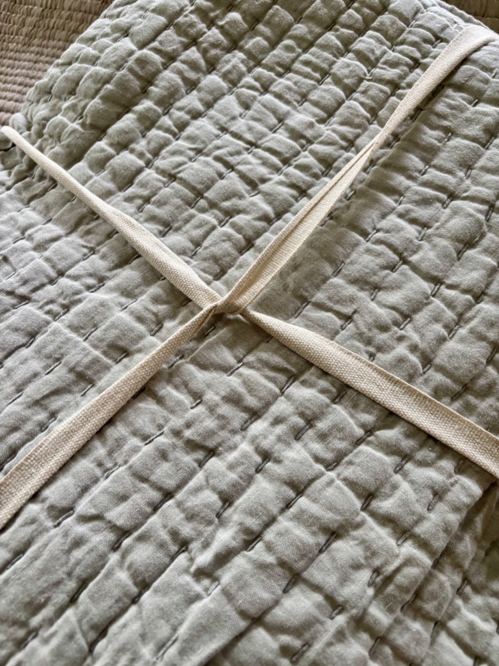 European Linen Cotton Stitch Quilt - KING - Picture 3 of 3